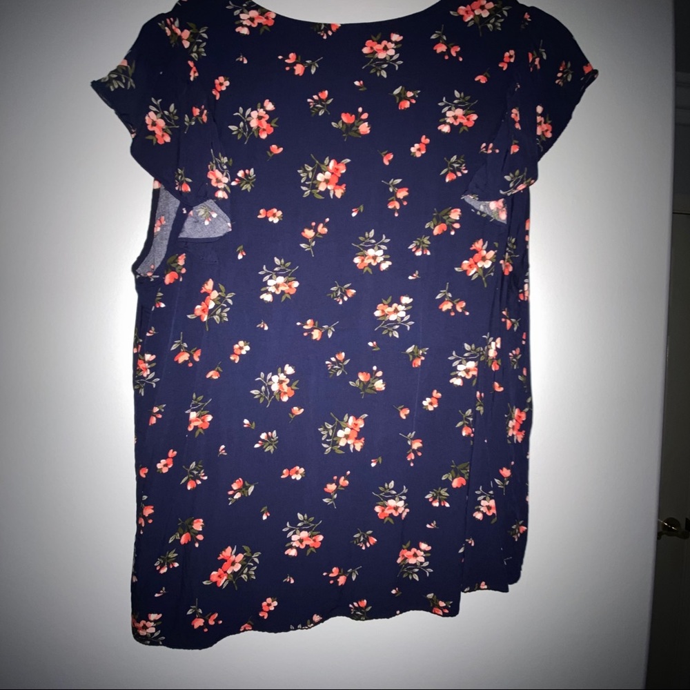 Floral top - Picture 4 of 4